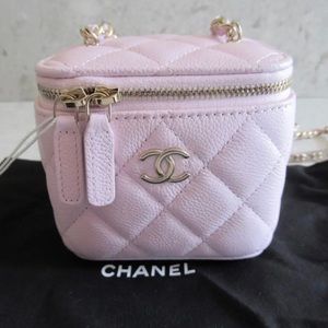 Chanel 22p small vanity baby pink bag